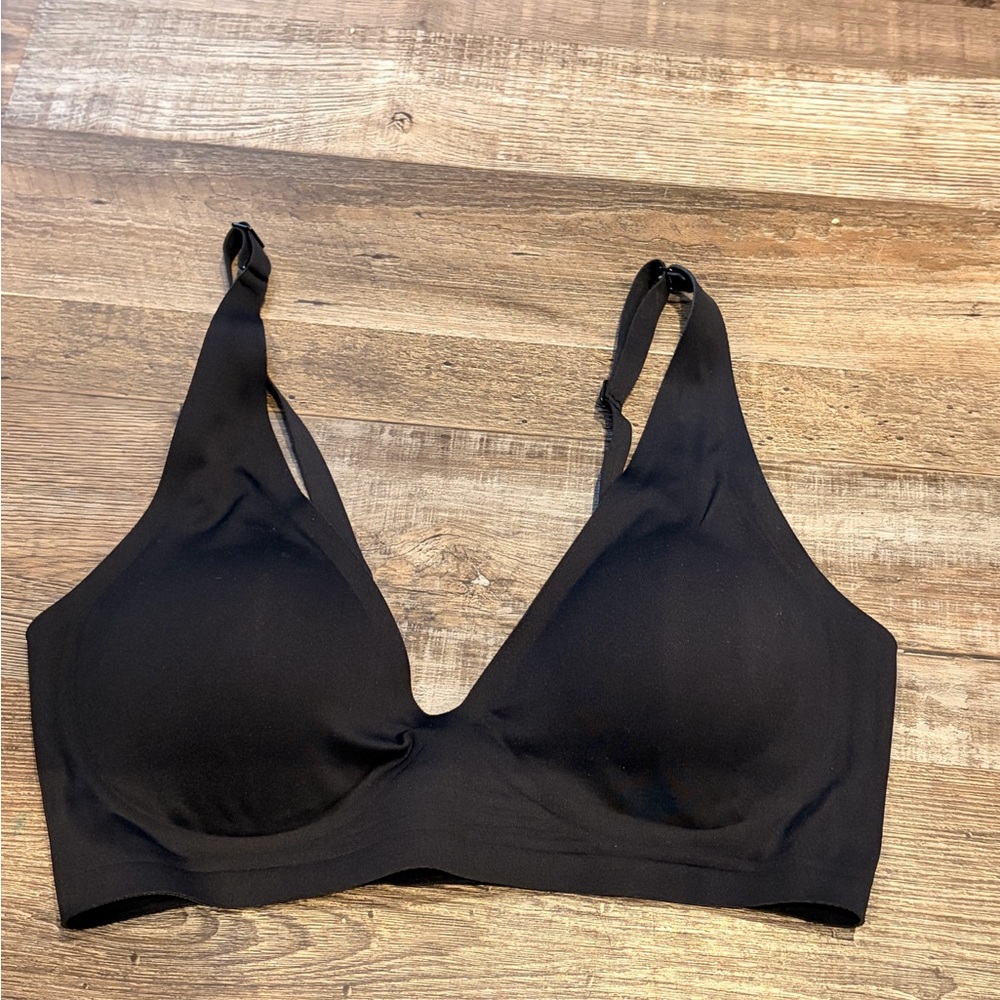 🌙 B157 Splendid wireless Seamless Black Bralette